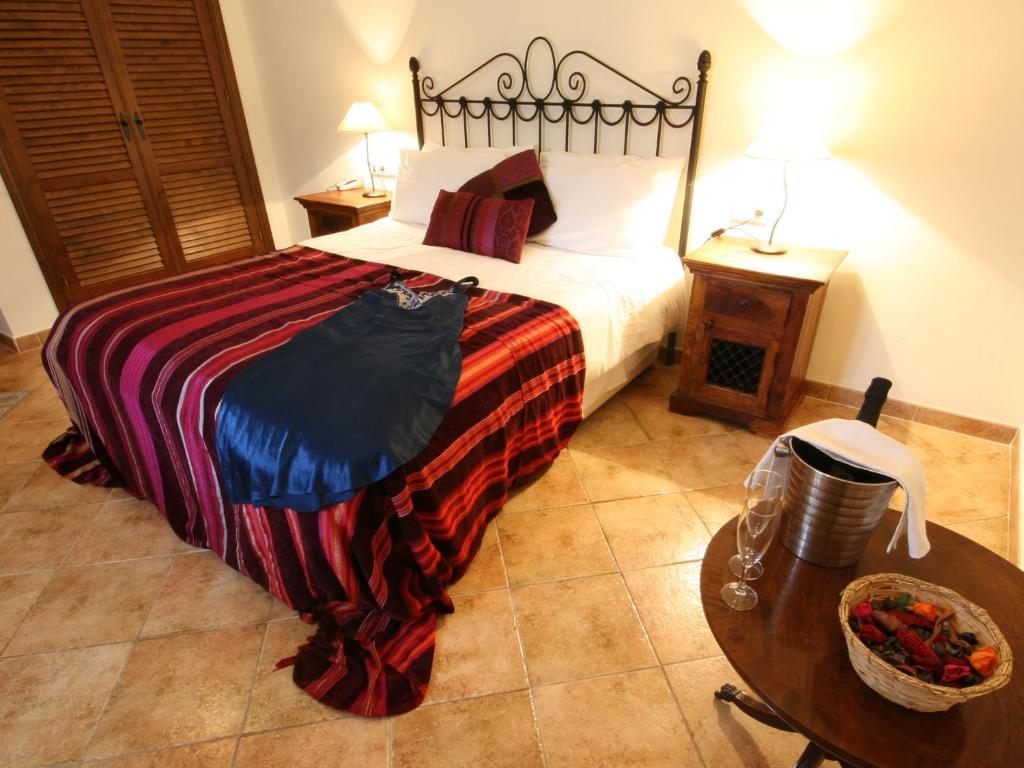 Hotel Rural Molino Del Puente Ronda Ruang foto